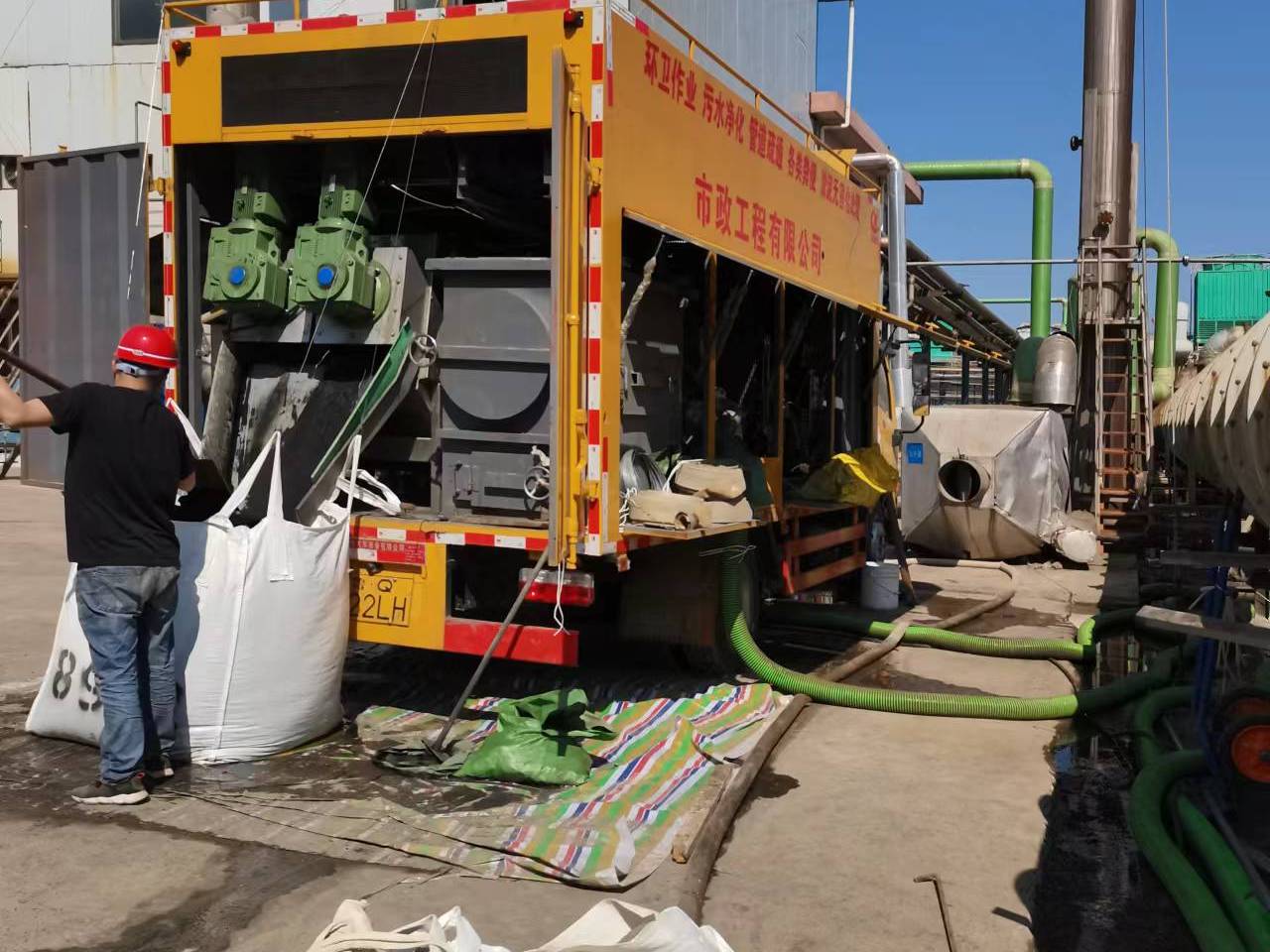 宁强淤泥压干处理